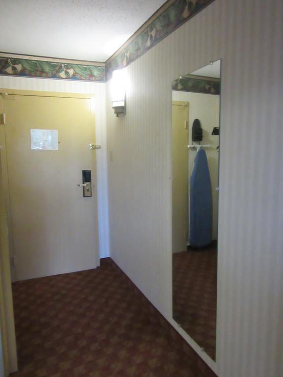 ممفيس Governor'S Inn & Suites الغرفة الصورة